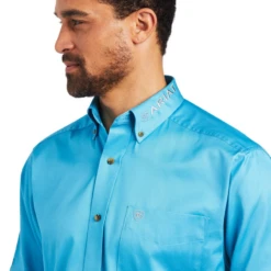 Ariat Men's Classic Team Logo Twill Riviera Button Down Shirt 10040657 -Ariat Shop 10040657E