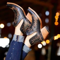 Ariat® Ladies Dixon Brooklyn Black Western Ankle Boots 10029653 13 Ariat® Ladies Dixon Brooklyn Black Western Ankle Boots 10029653 -Ariat Shop 57 418e90f6 3b83 4577 b9e5 819936c34efe