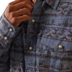 Ariat® Men's Haddington Dusty Green Chambray Snap Shirt 10043892 7 Ariat® Men's Haddington Dusty Green Chambray Snap Shirt 10043892 -Ariat Shop S23 MNS WEST 10043892 detail01